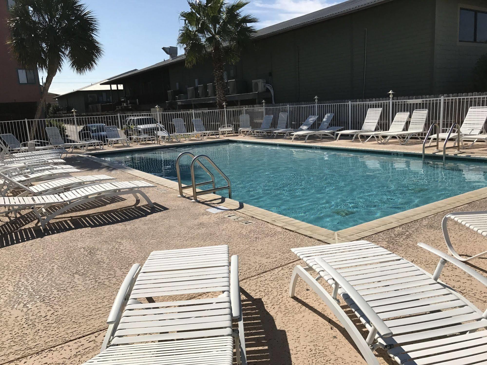 Village By The Gulf Gulf Shores Exterior photo